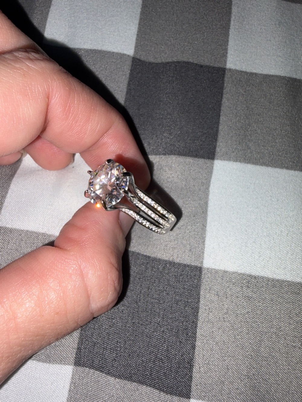 Sterling Silver 5Kt Moissinate Ring with pave accents around the band - Picture 2 of 8